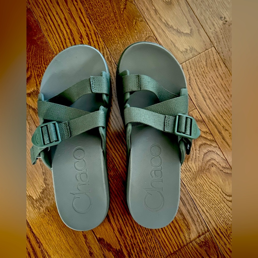 Chaco women’s slides size 11